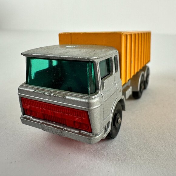 Vintage Matchbox Lesney Series No. 47 Tipper Container Truck Diecast Model - Picture 2 of 6